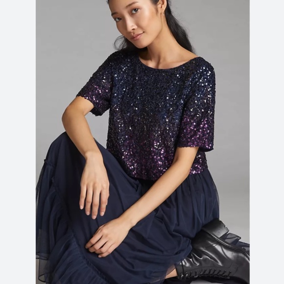 Brand New LET ME BE OMBRE CROPPED SEQUINED BLOUSE - Picture 8 of 10